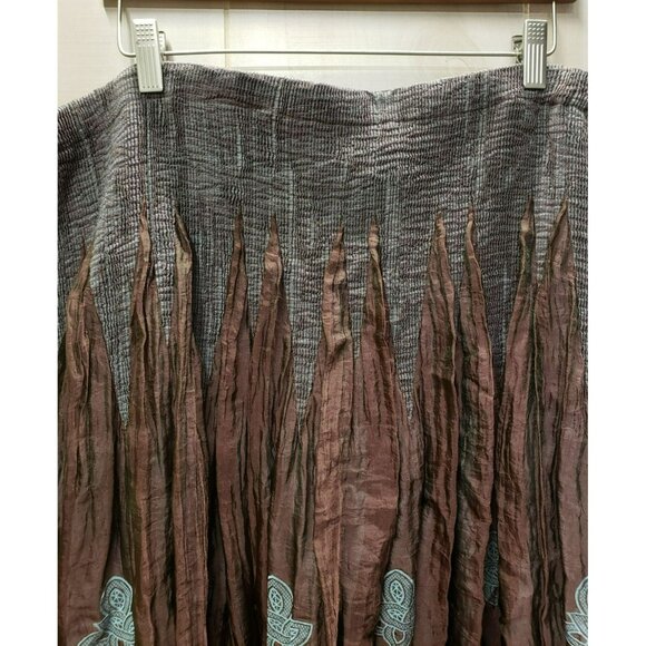 Coldwater Creek XL Crinkle Boho Maxi Skirt Brown w Blue Floral Design Stretch - Picture 2 of 8